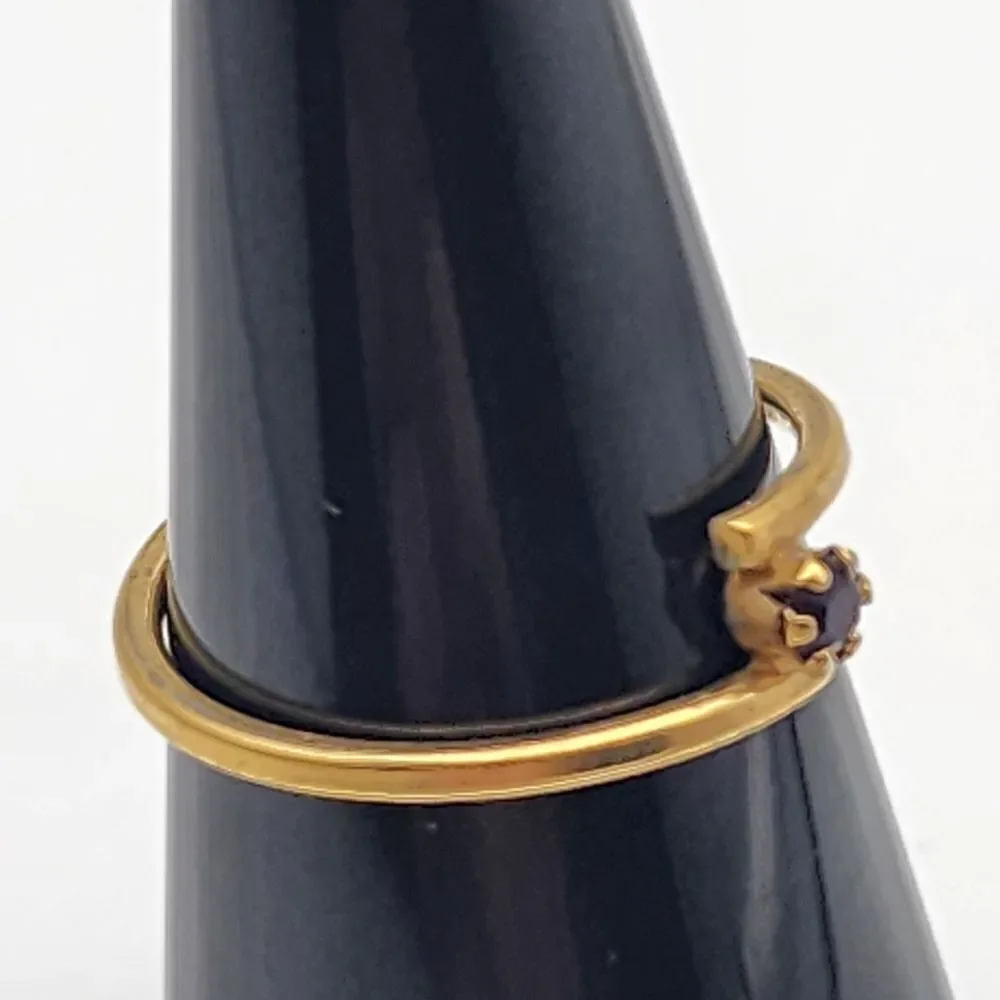 Vintage Avon Gold Tone & Black Rhinestone Ring (7.5)
